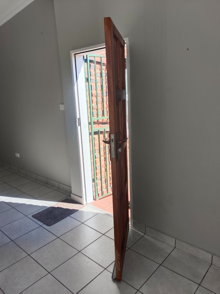 2 Bedroom Property for Sale in Riebeeckstad Free State